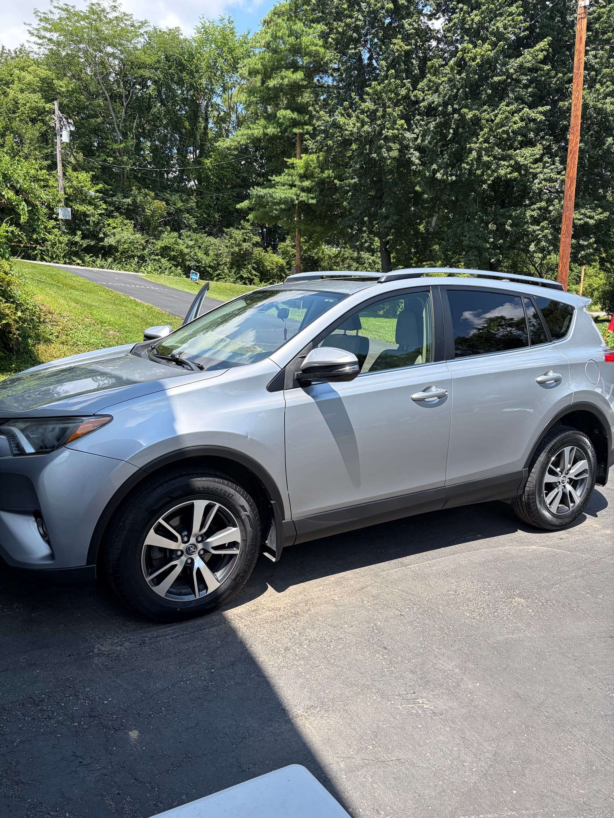 Auto Detailing in Pleasant Hill, IA